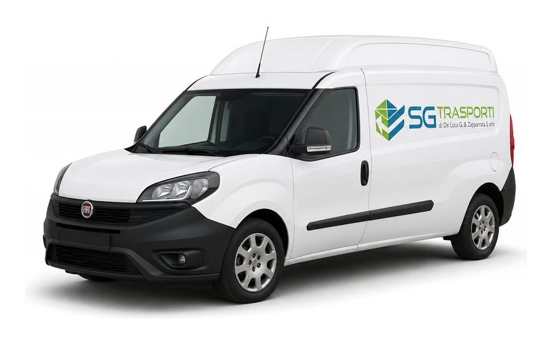 Fiat Doblò XL di SG Trasporti, furgone piccolo a vano chiuso, visto di tre quarti